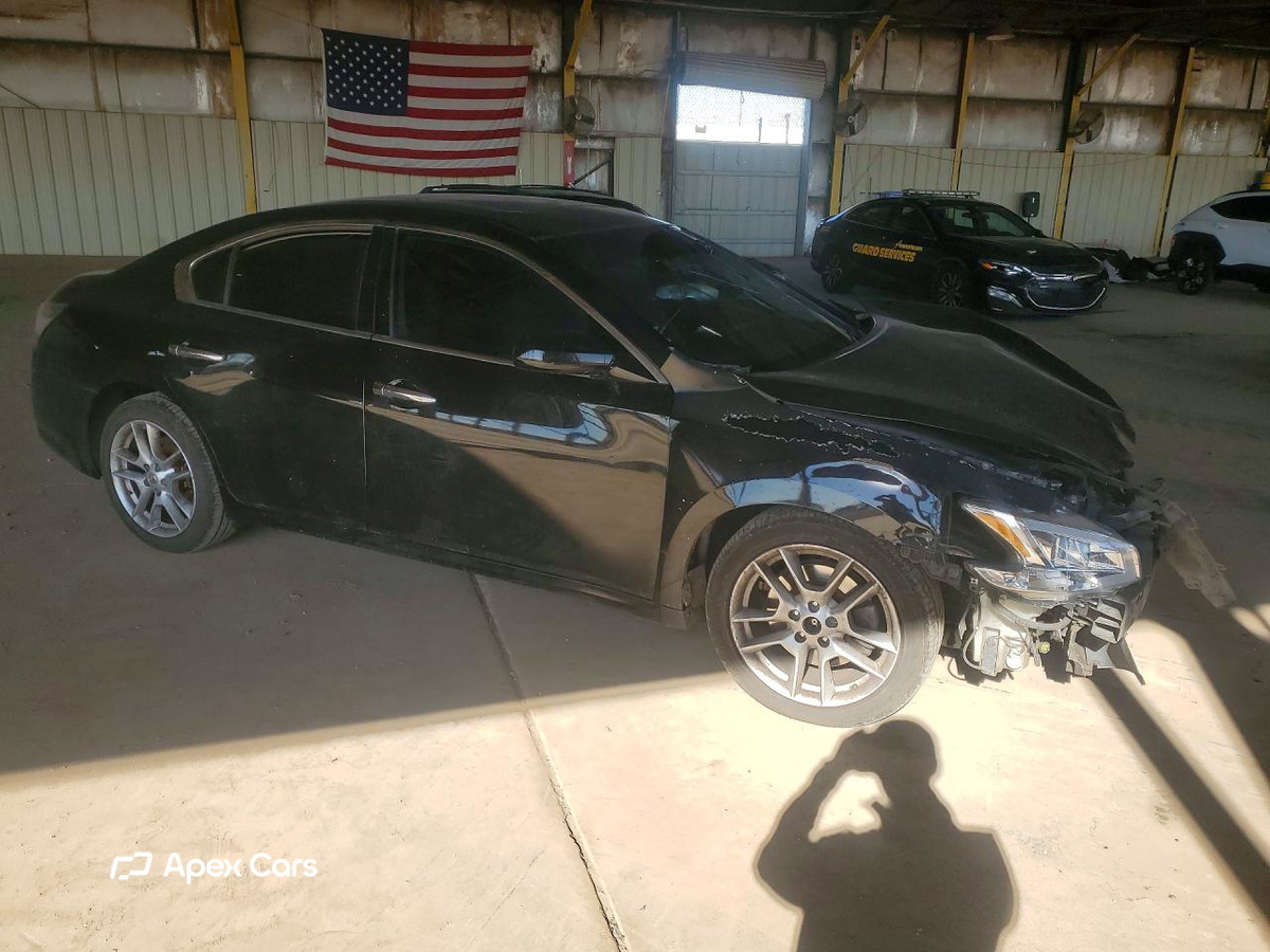 Nissan Maxima 2014
