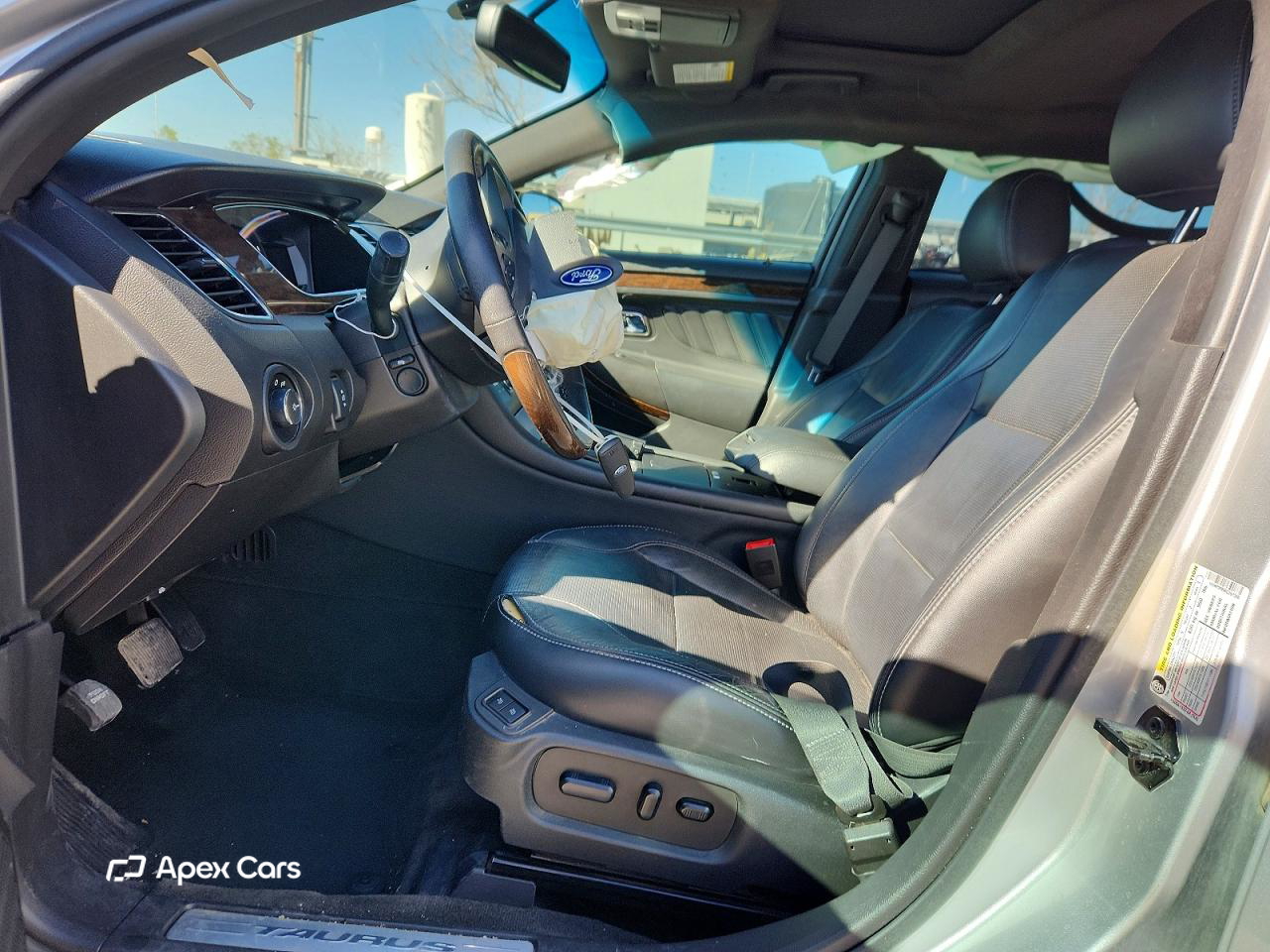 Ford Taurus 2015