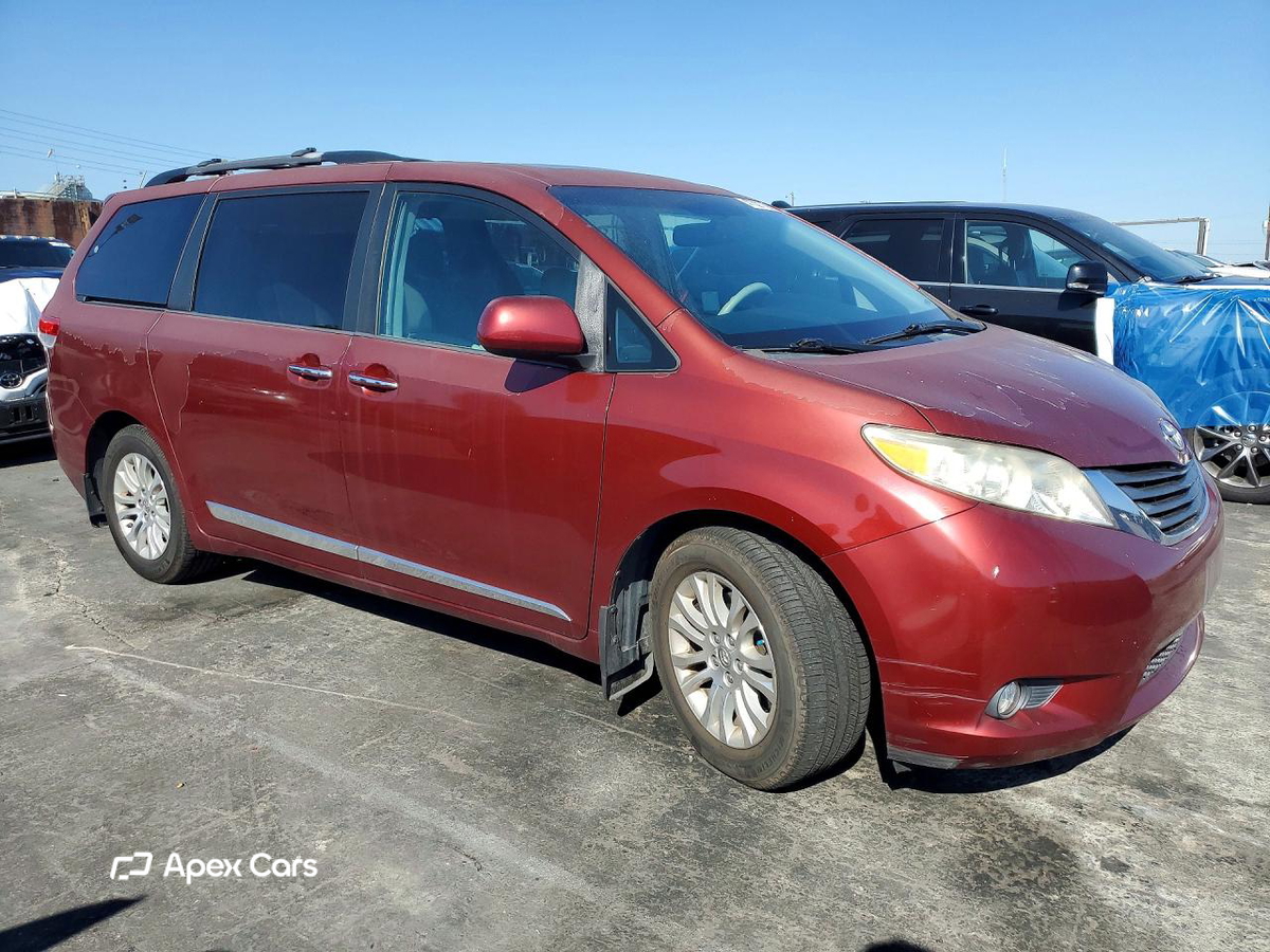 Toyota Sienna 2012