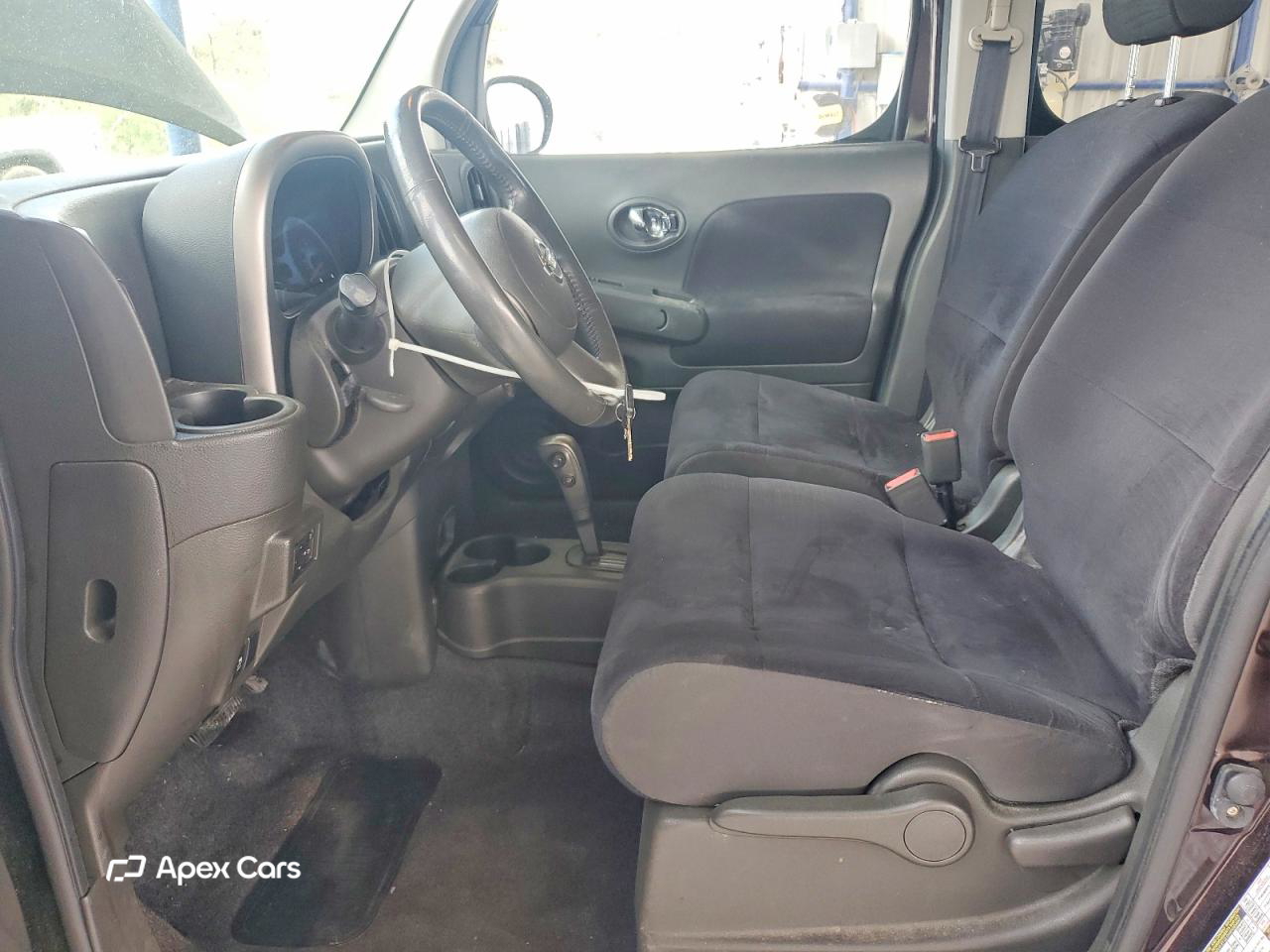 Nissan Cube 2011