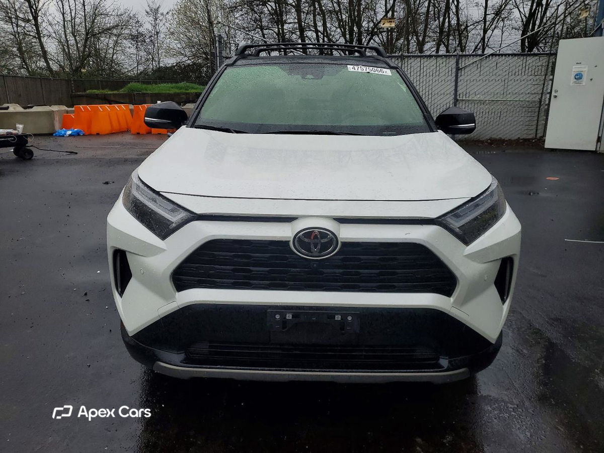 Toyota RAV 4 2025