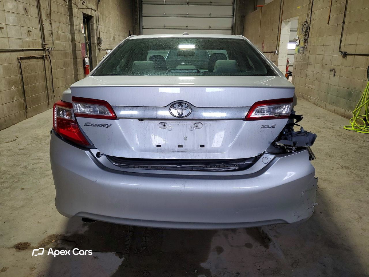 Toyota Camry 2012