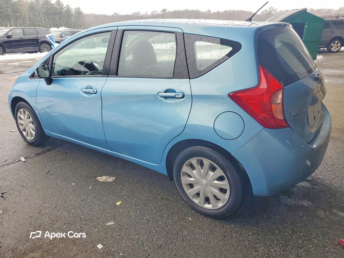 Nissan Versa 2015