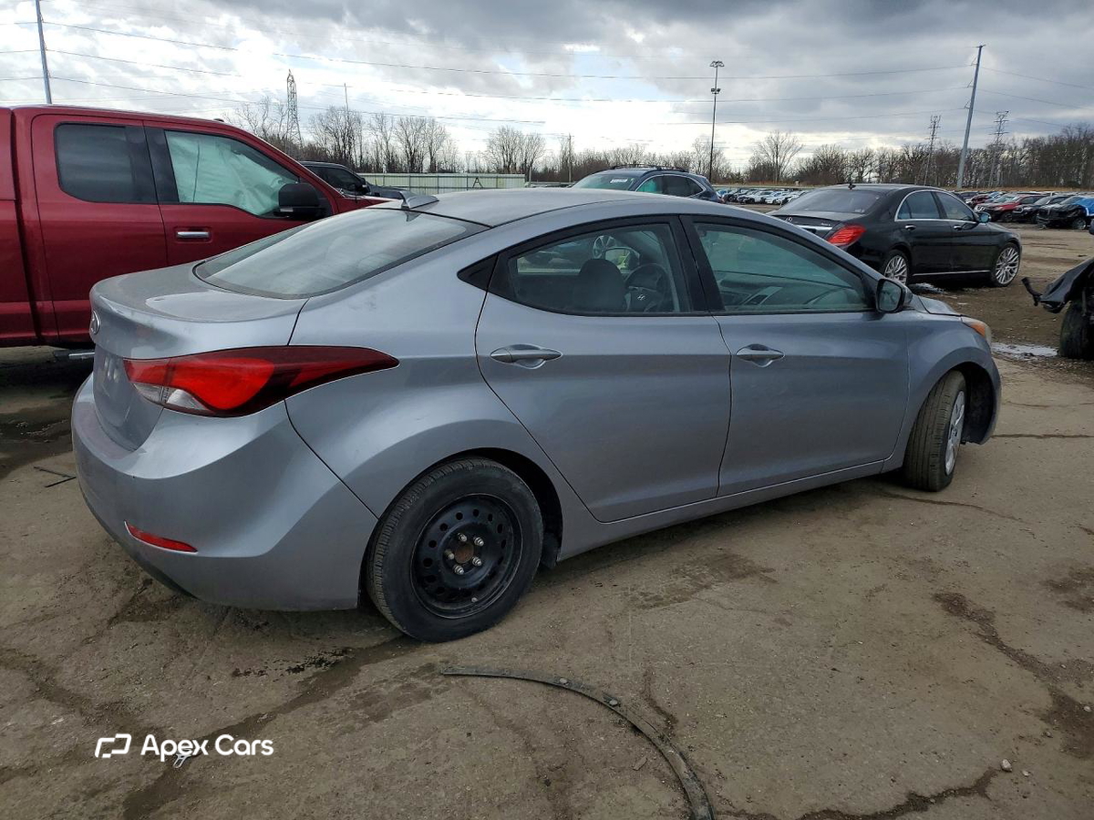 Hyundai Elantra 2016