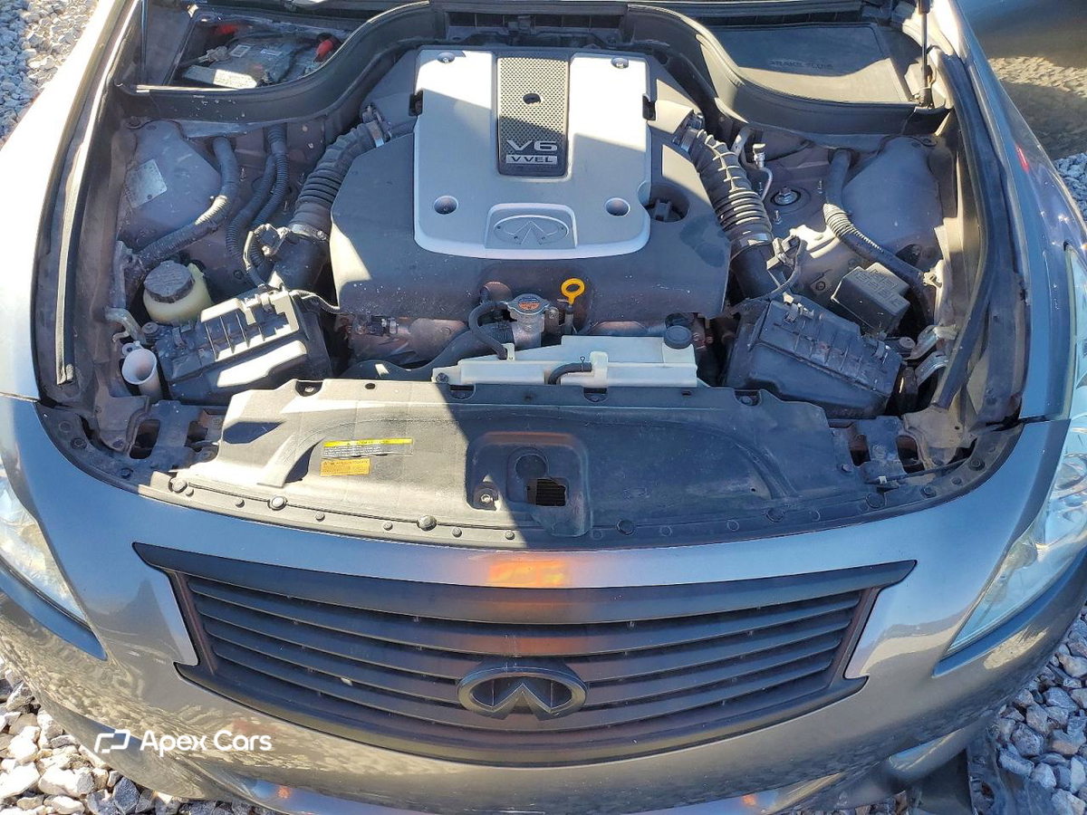 Infiniti G 2010