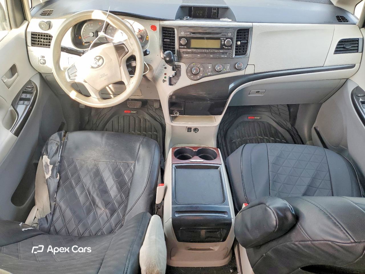Toyota Sienna 2014