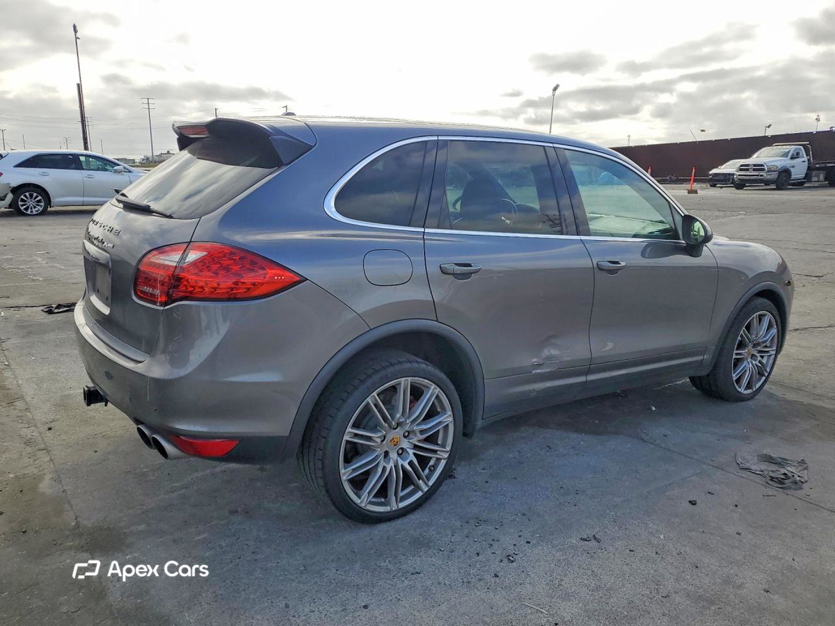 Porsche Cayenne 2011
