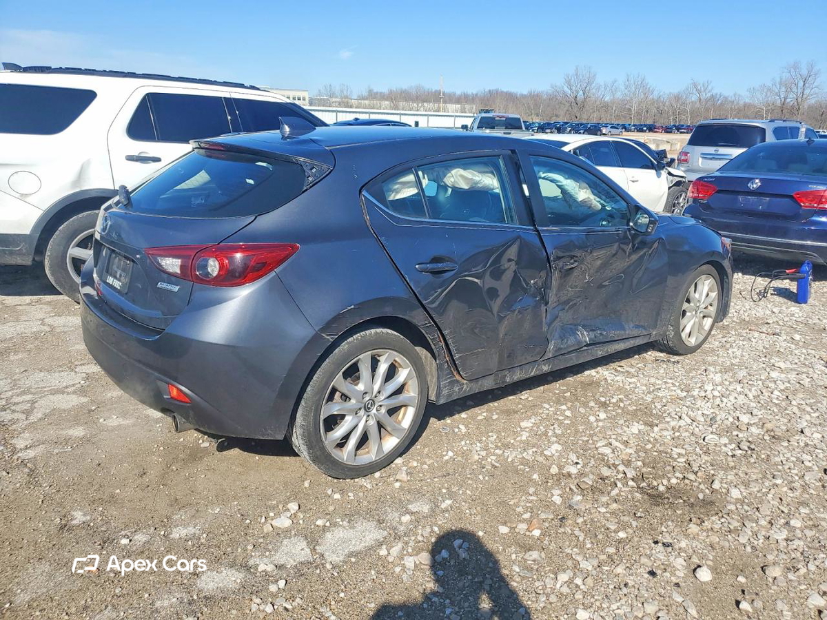 Mazda 3 2015