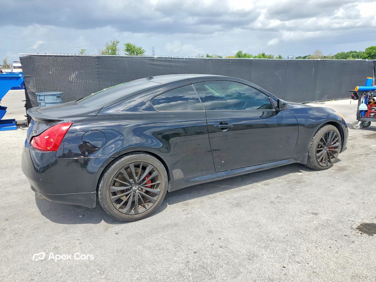 Infiniti G 2012