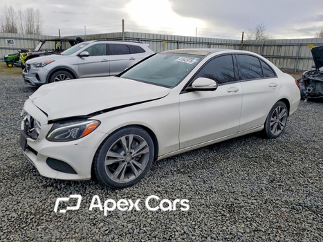 Mercedes-Benz  2015 - Image 1 of 14