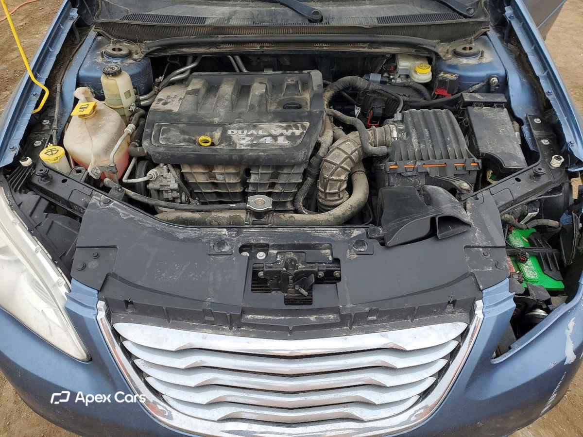 Chrysler 200 2011