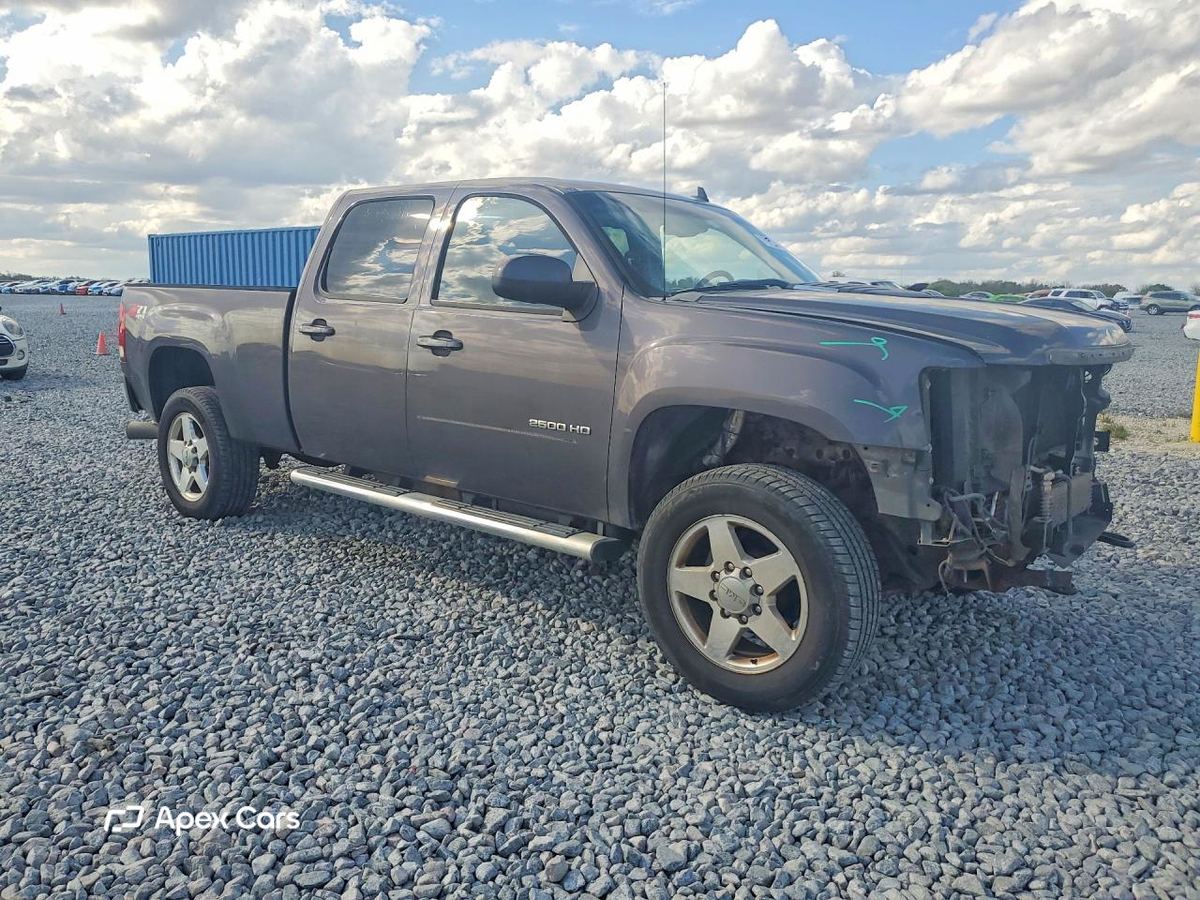 GMC Sierra 2011