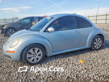 Volkswagen Beetle 2010 - Image 1 of 12