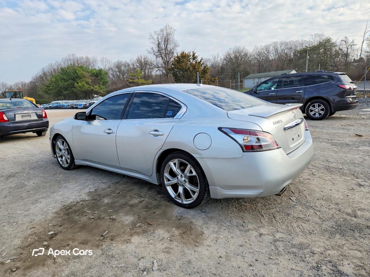 Nissan Maxima 2012