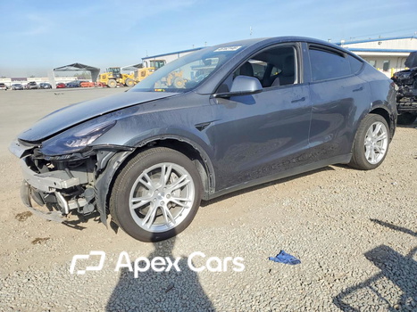 Tesla Model Y 2023 - Image 1 of 13