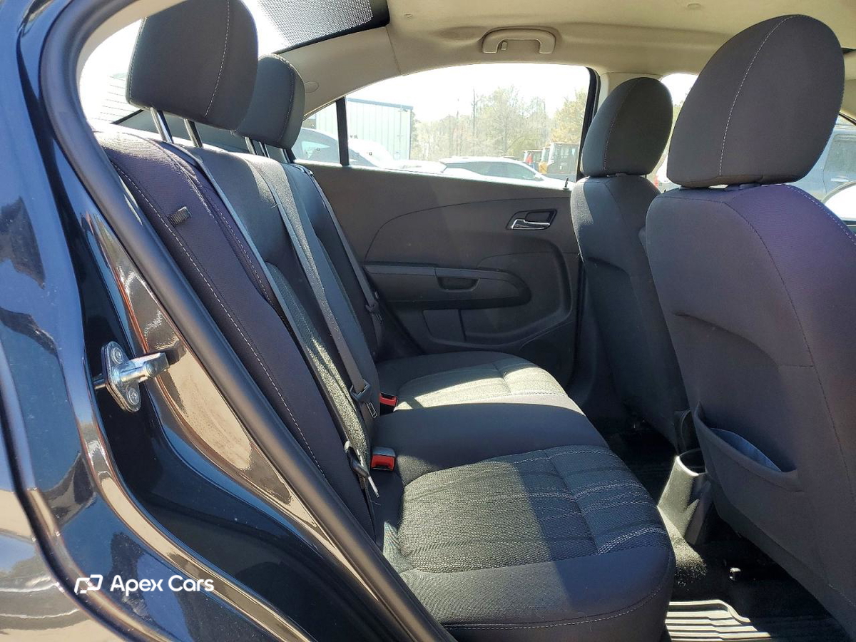 Chevrolet Sonic 2015