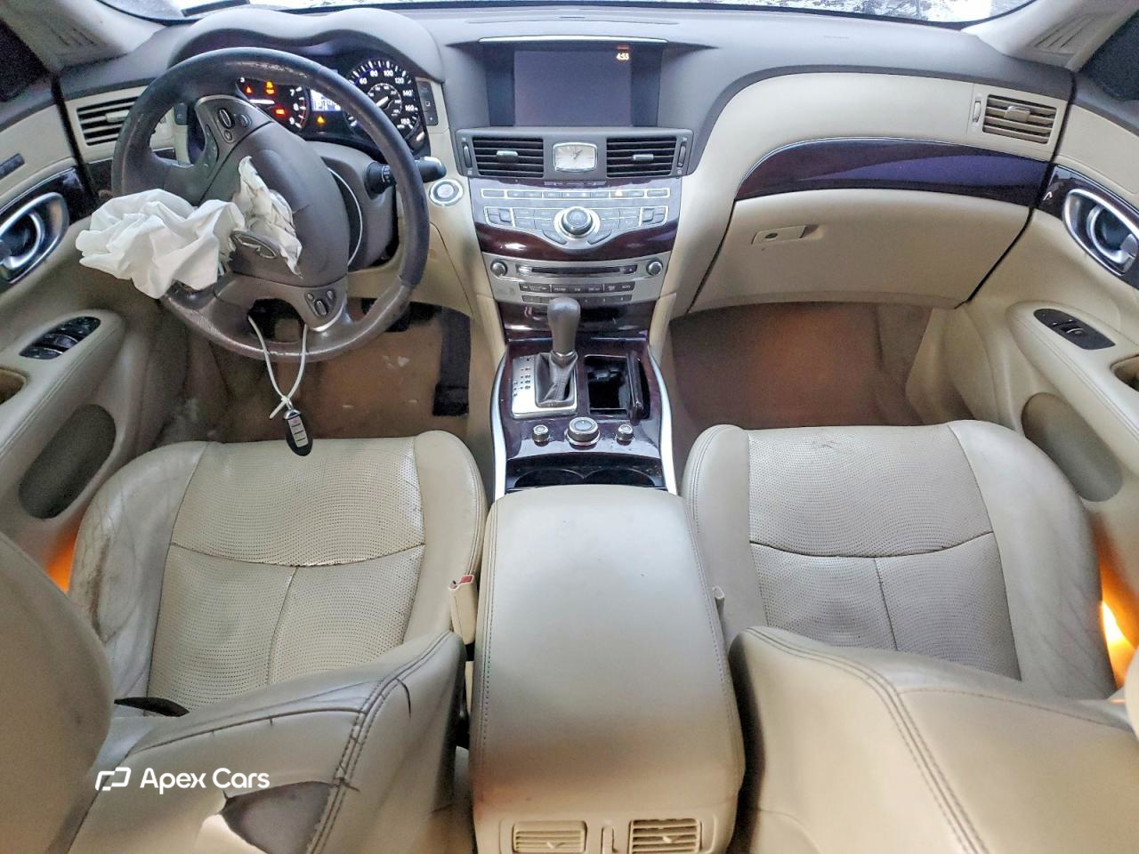 Infiniti M 2013