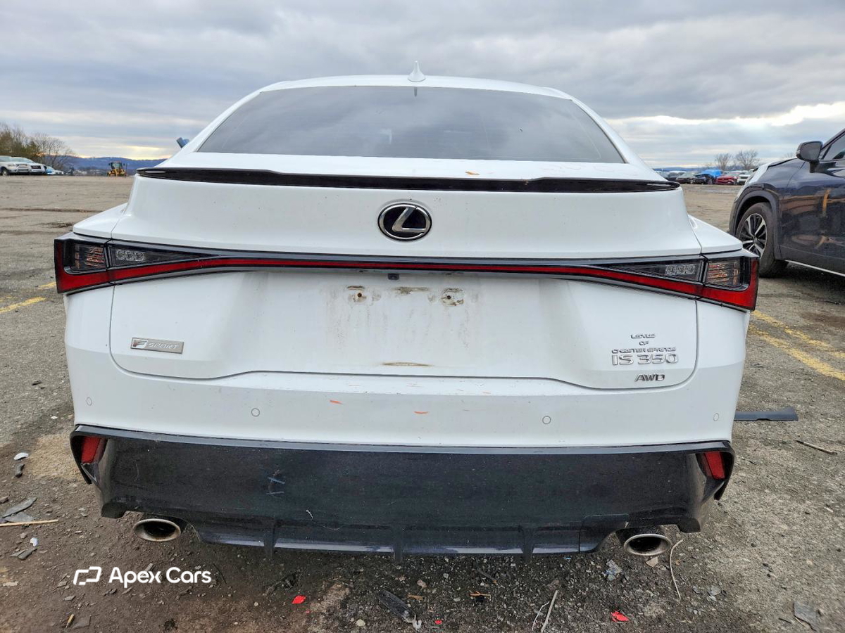 Lexus IS 2021