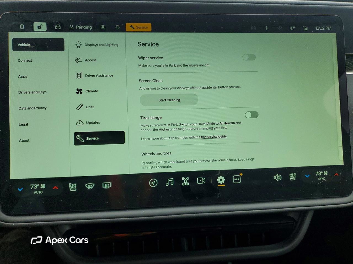 Rivian R1S 2025