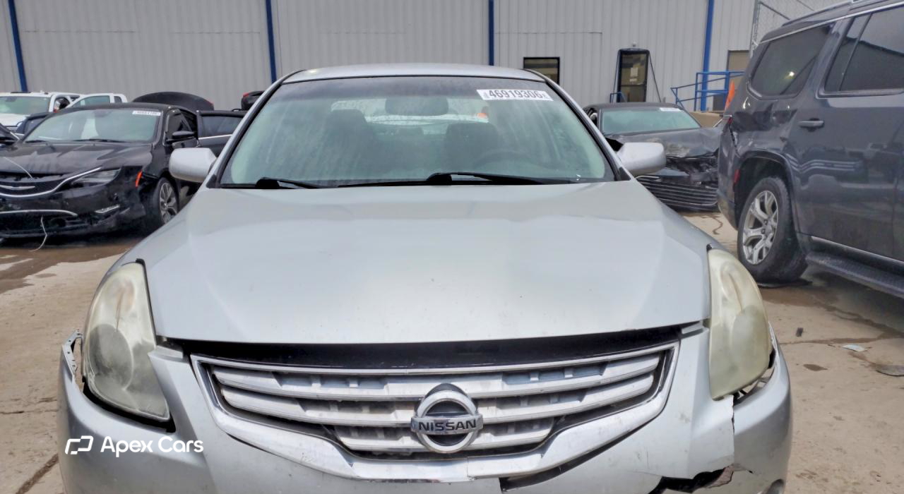 Nissan Altima 2012