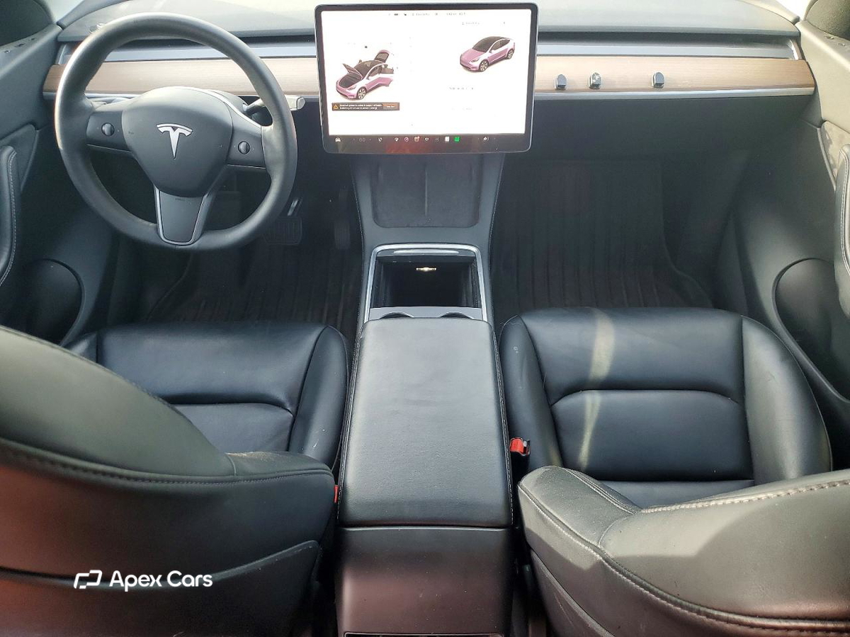 Tesla Model Y 2021