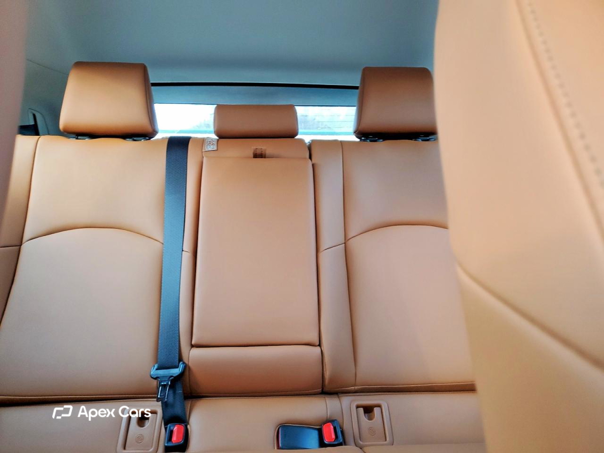 Lexus UX 2020