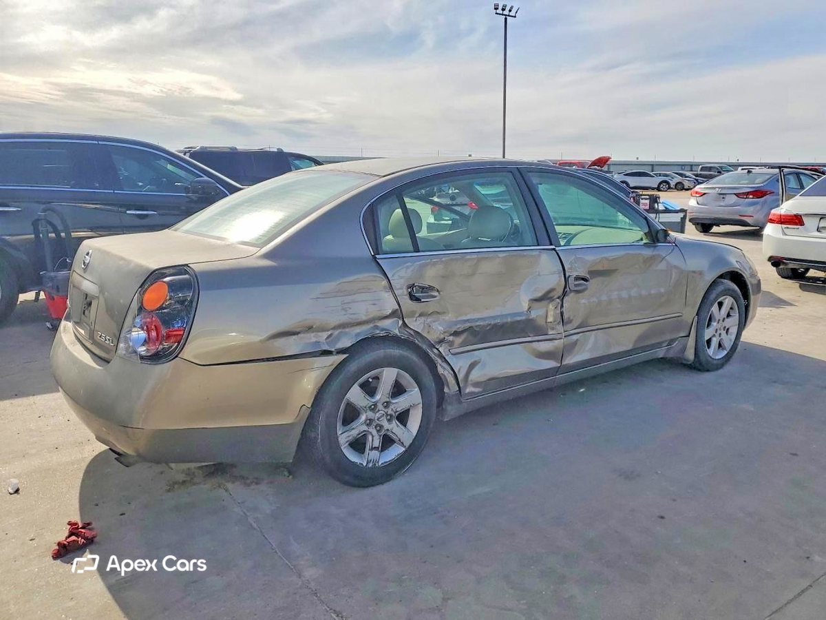 Nissan Altima 2003