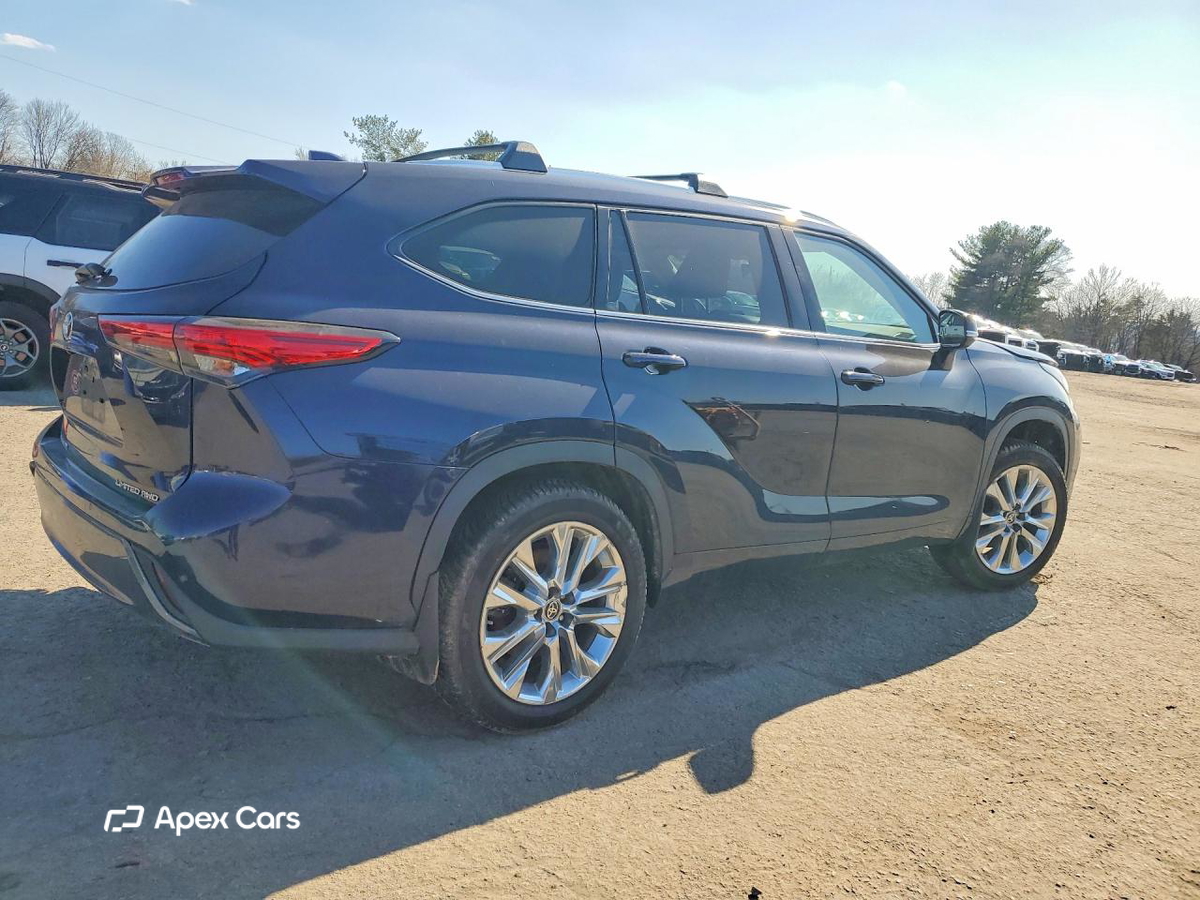 Toyota Highlander 2021