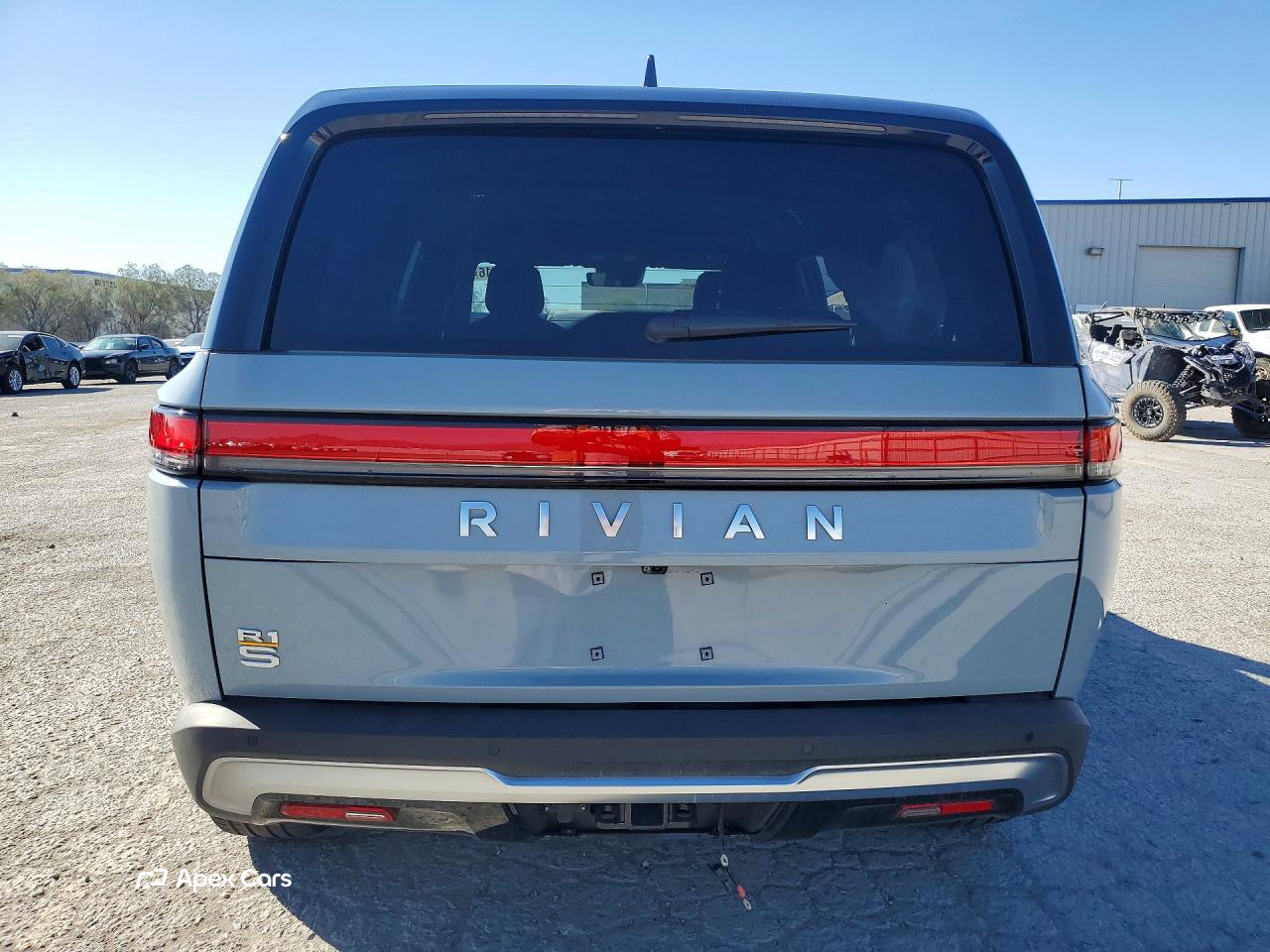 Rivian R1S 2024