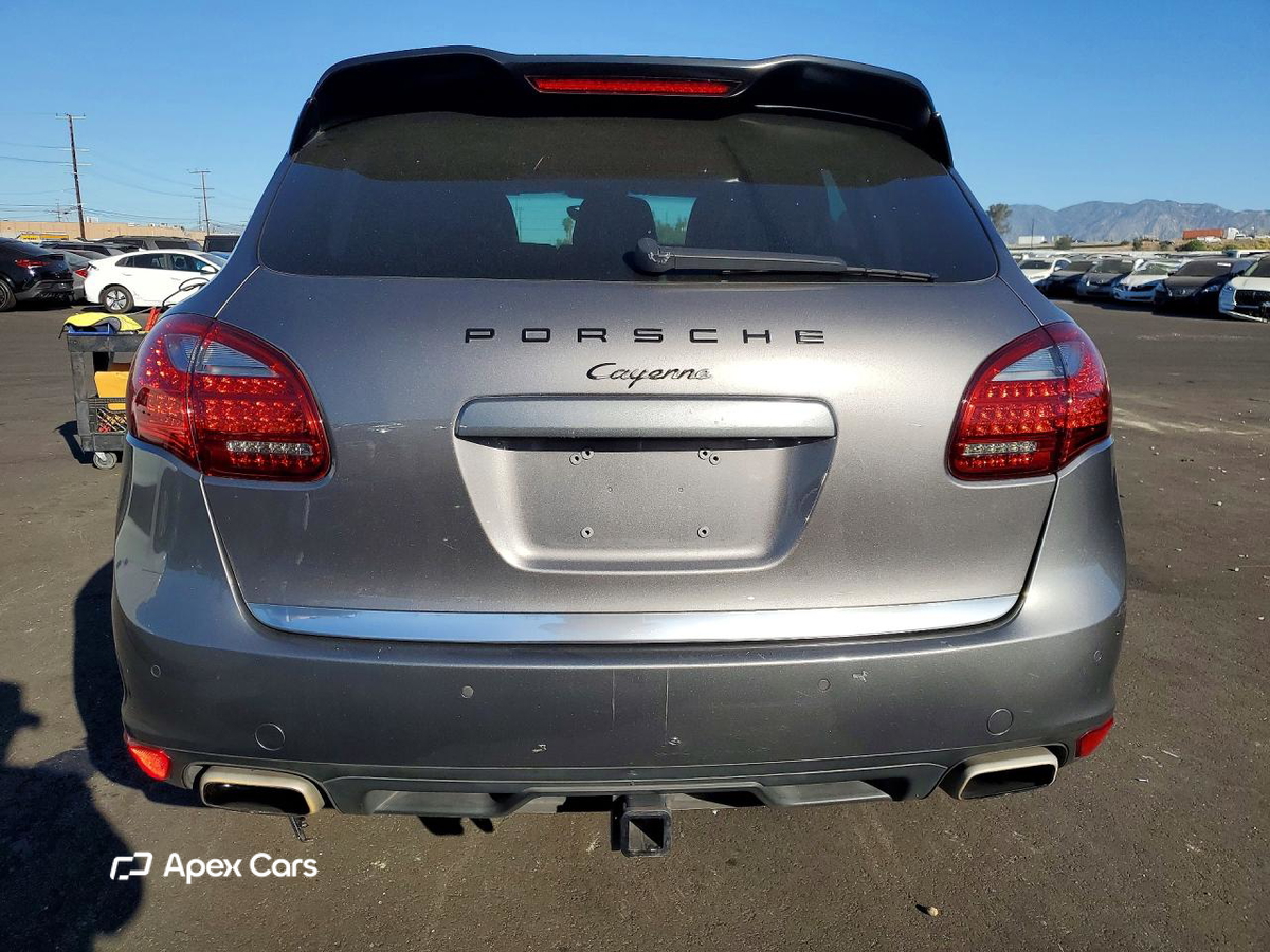 Porsche Cayenne 2012