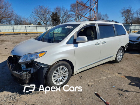Toyota Sienna 2016 - Image 1 of 5