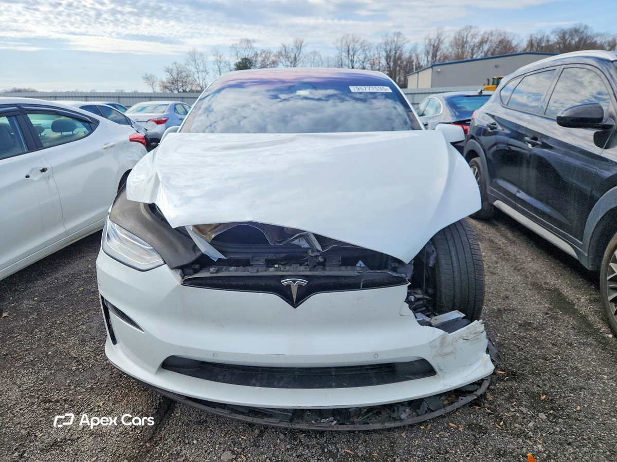 Tesla Model X 2022