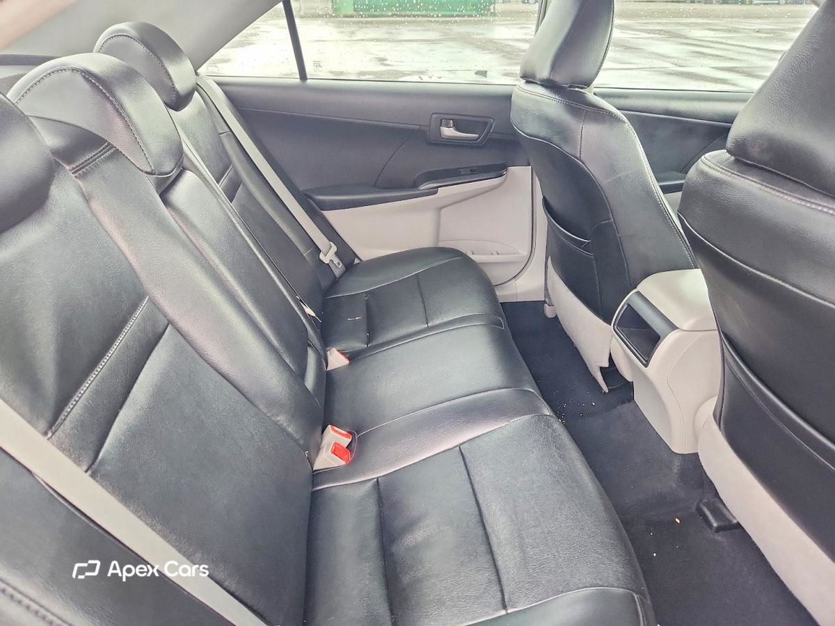 Toyota Camry 2012