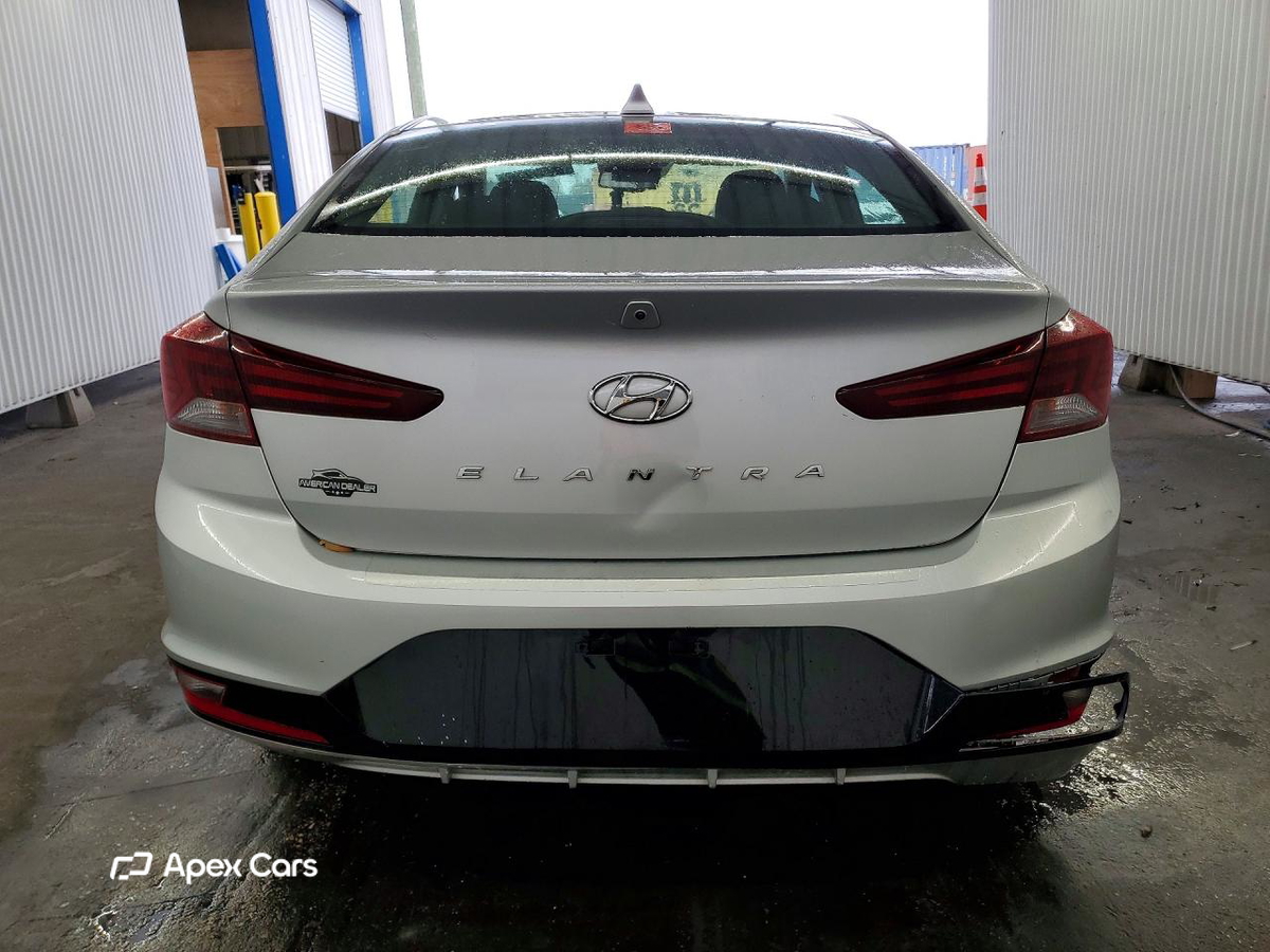 Hyundai Elantra 2019