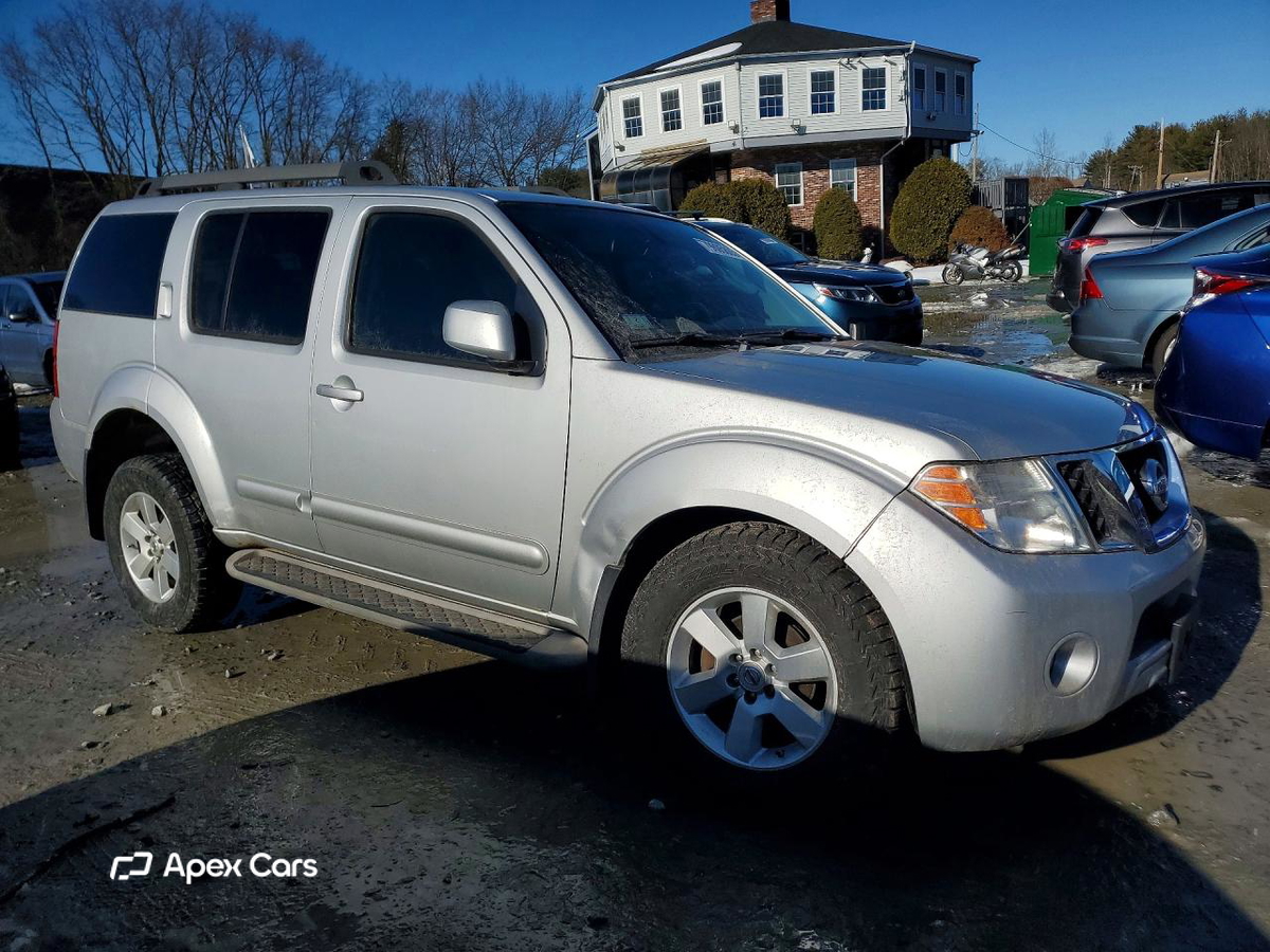 Nissan Pathfinder 2012