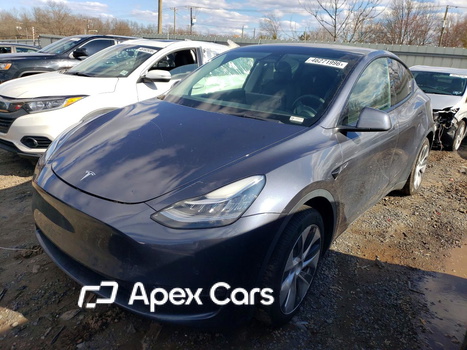 Tesla Model Y 2021 - Image 1 of 12
