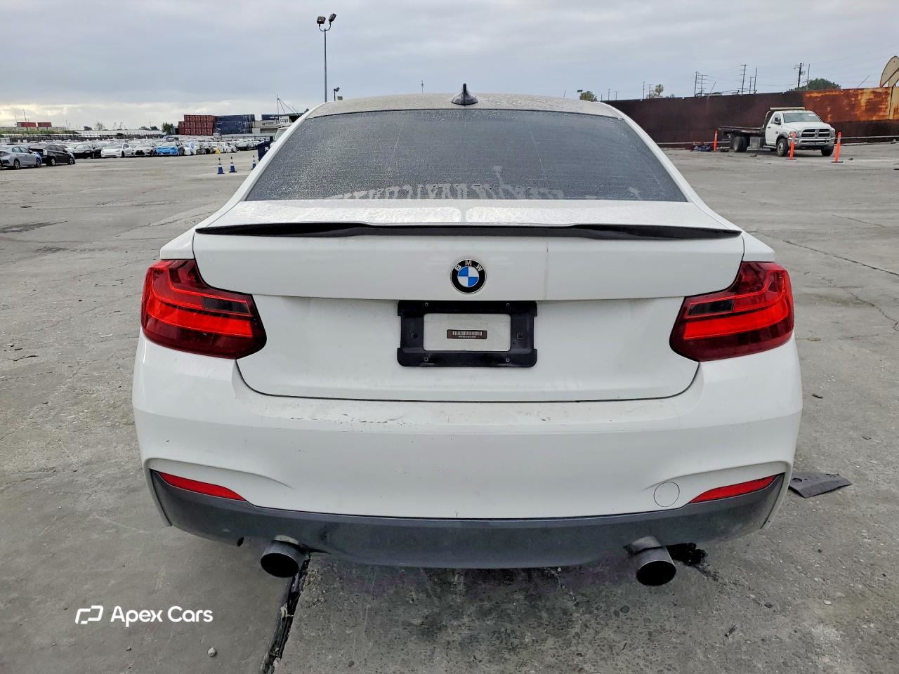 BMW Series 2 2016