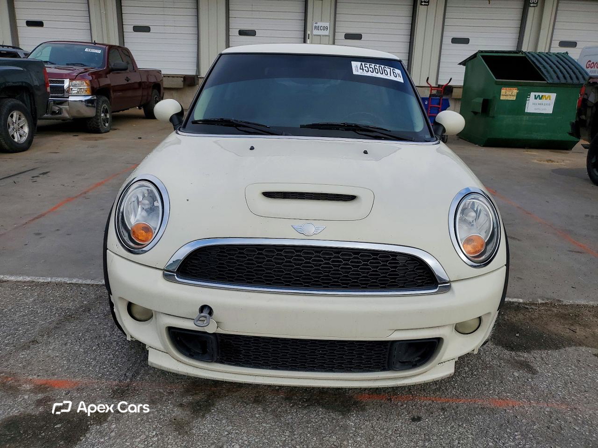 MINI Cooper 2012
