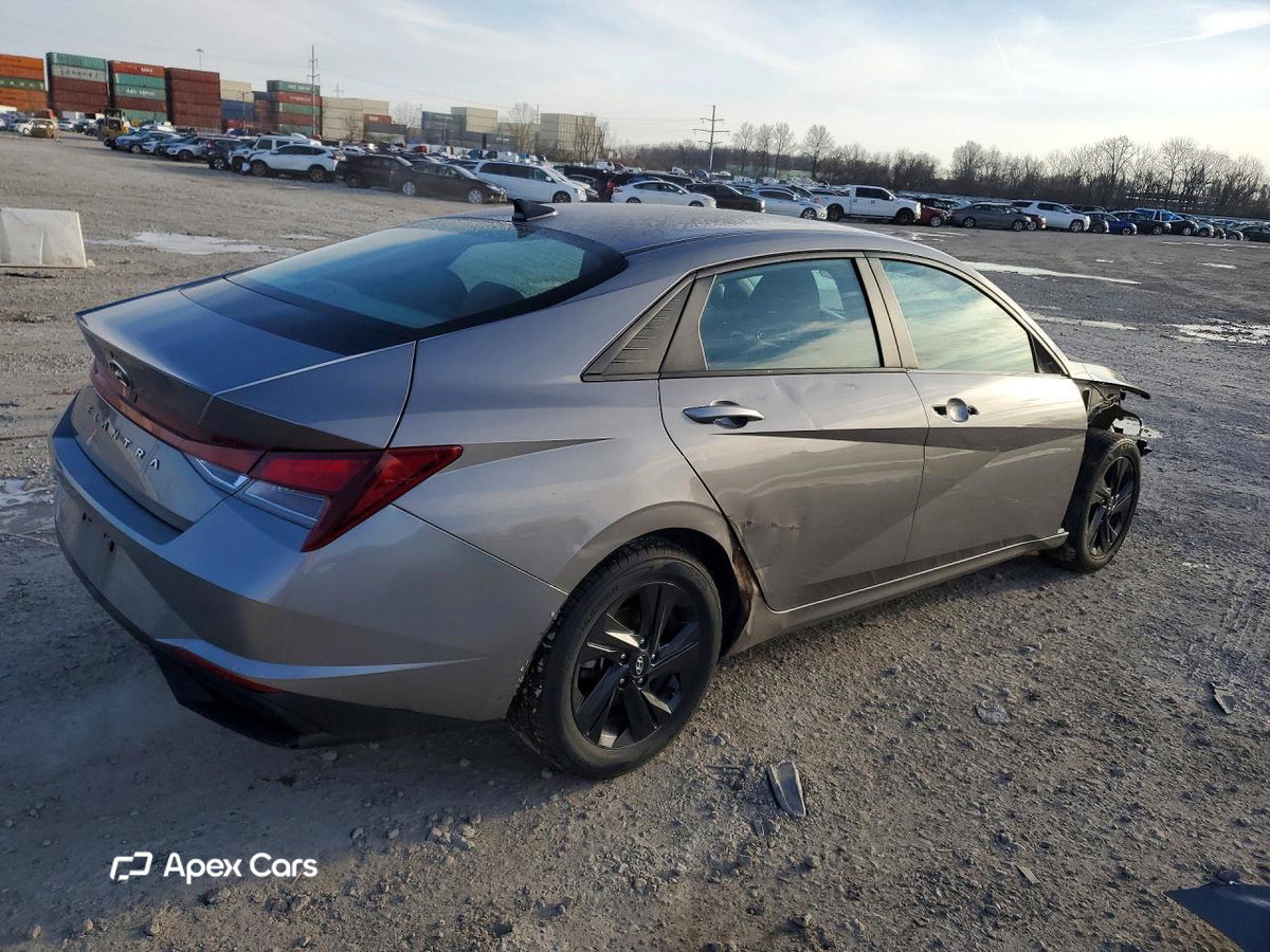 Hyundai Elantra 2021