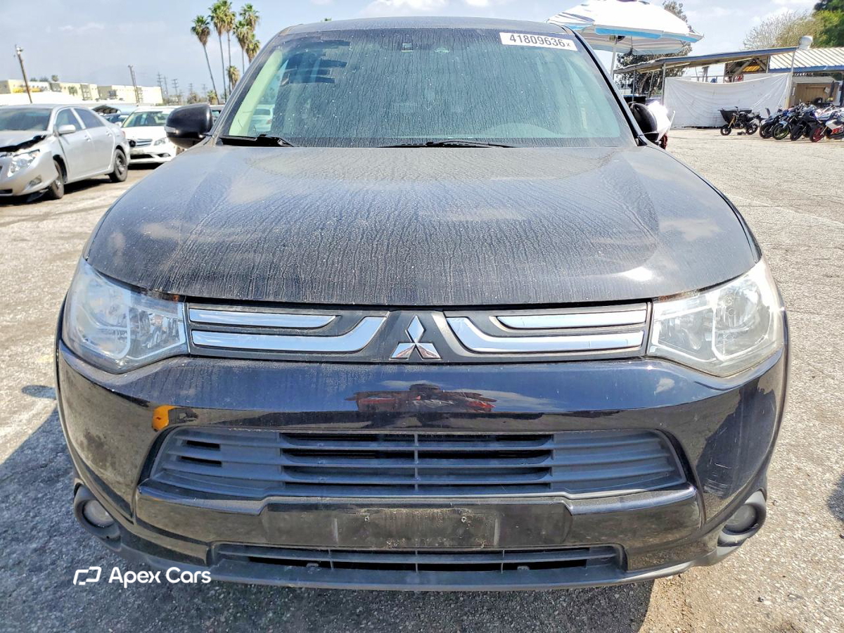Mitsubishi Outlander 2014