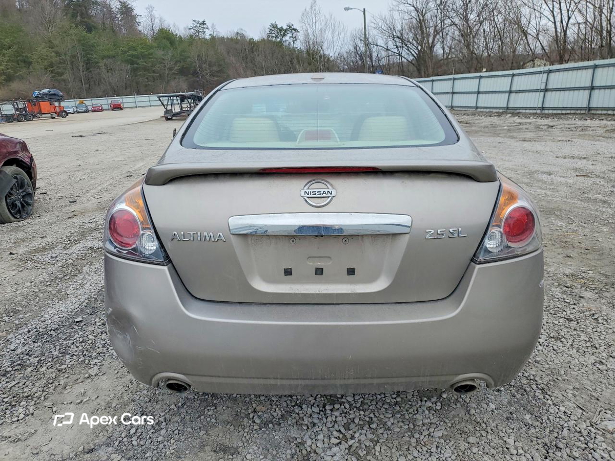Nissan Altima 2012