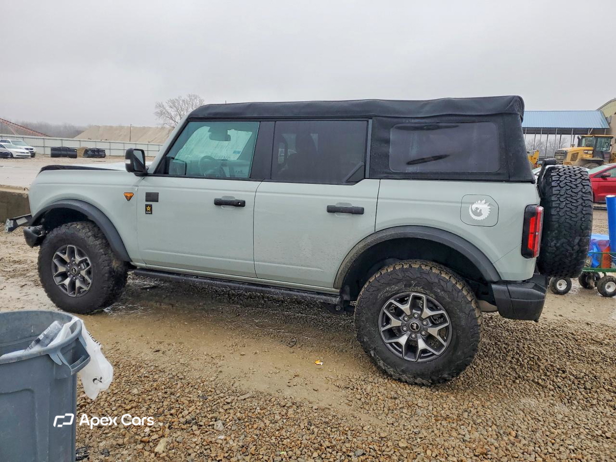 Ford Bronco 2024