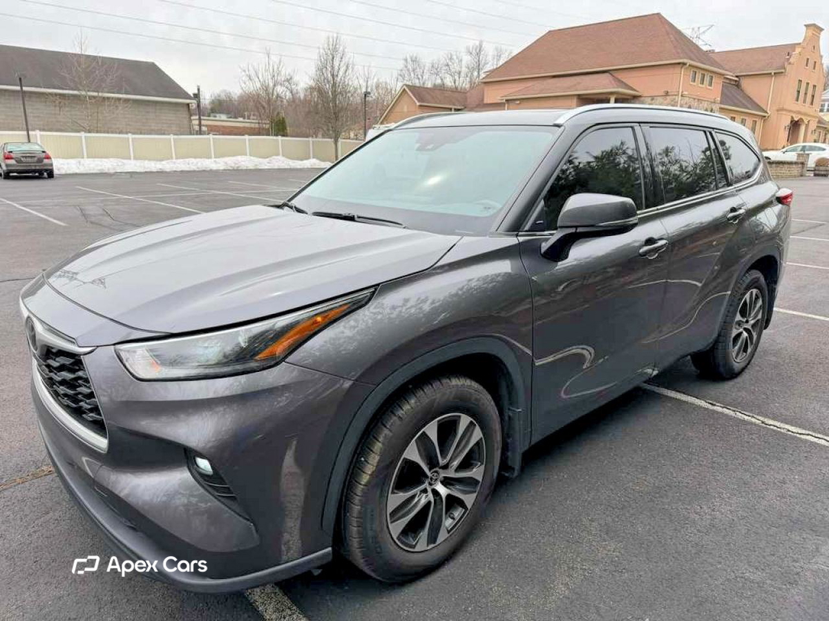 Toyota Highlander 2021