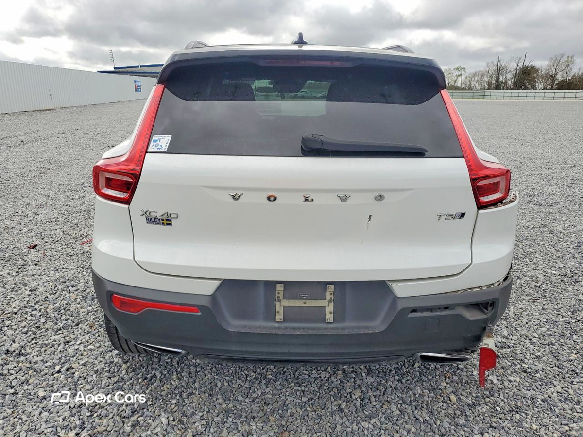 Volvo XC40 2019