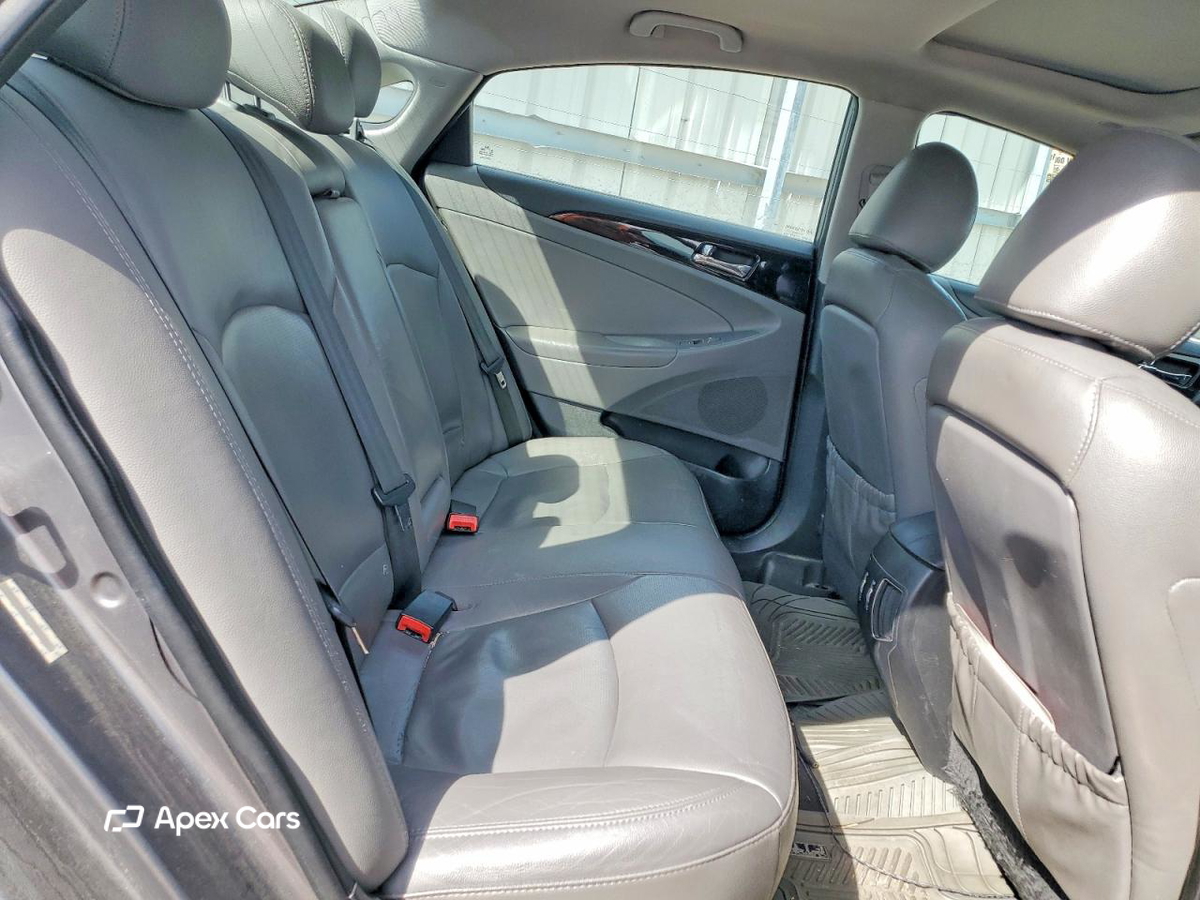 Hyundai Sonata 2011
