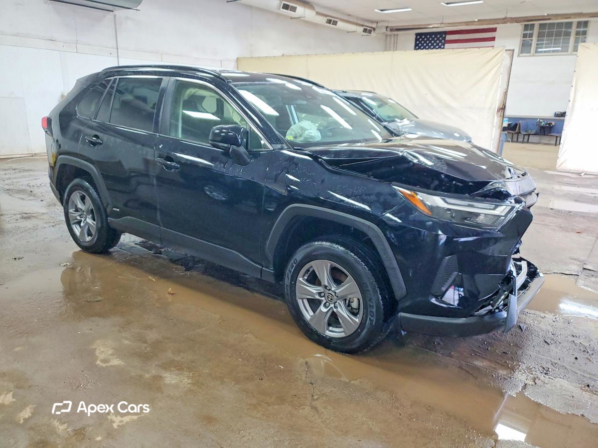 Toyota RAV 4 2025