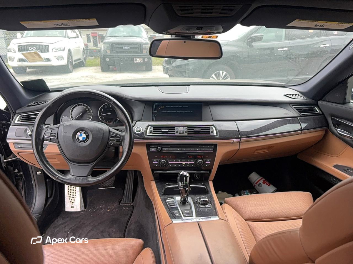 BMW Series 7 2011