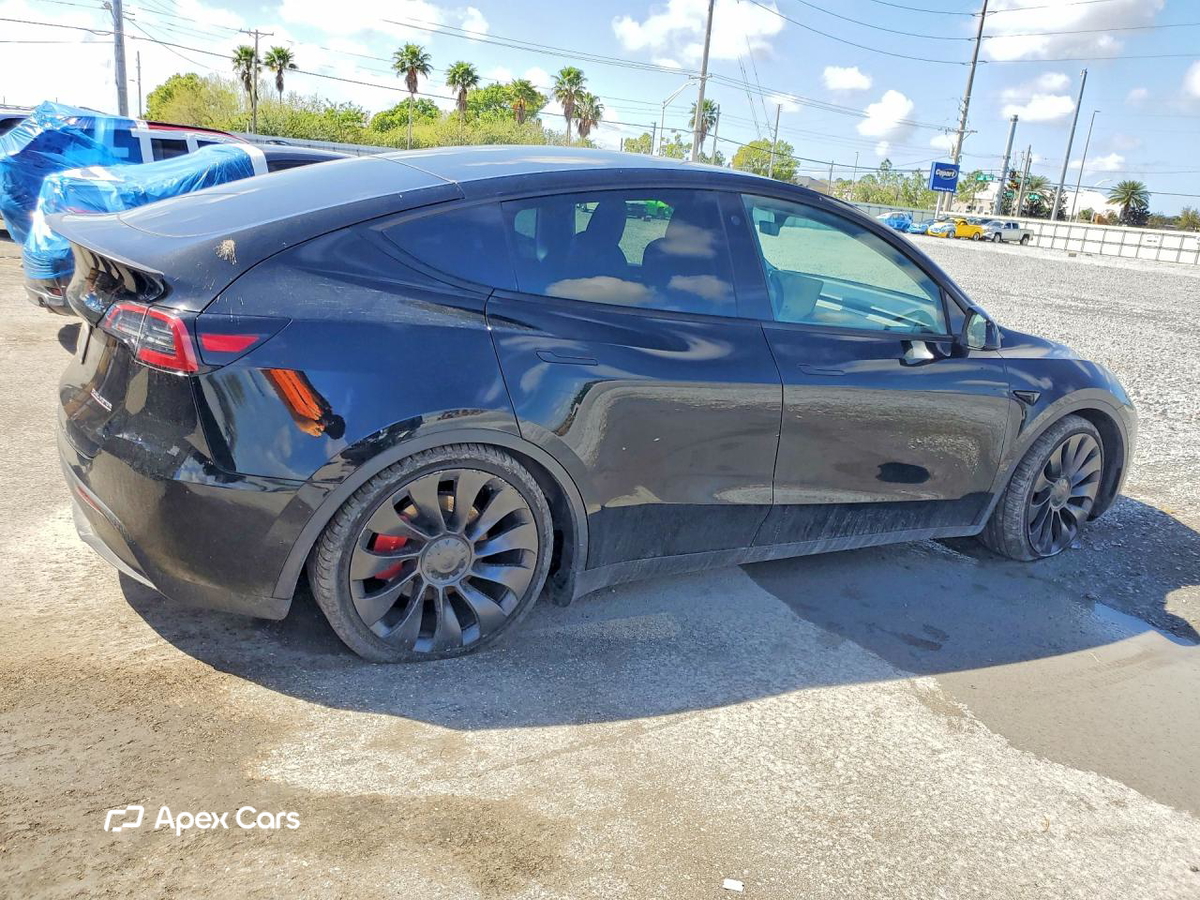 Tesla Model Y 2022