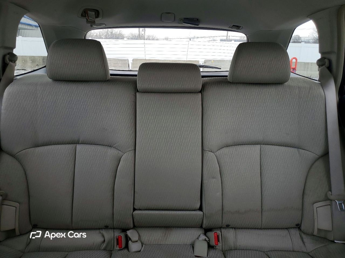 Subaru Outback 2011