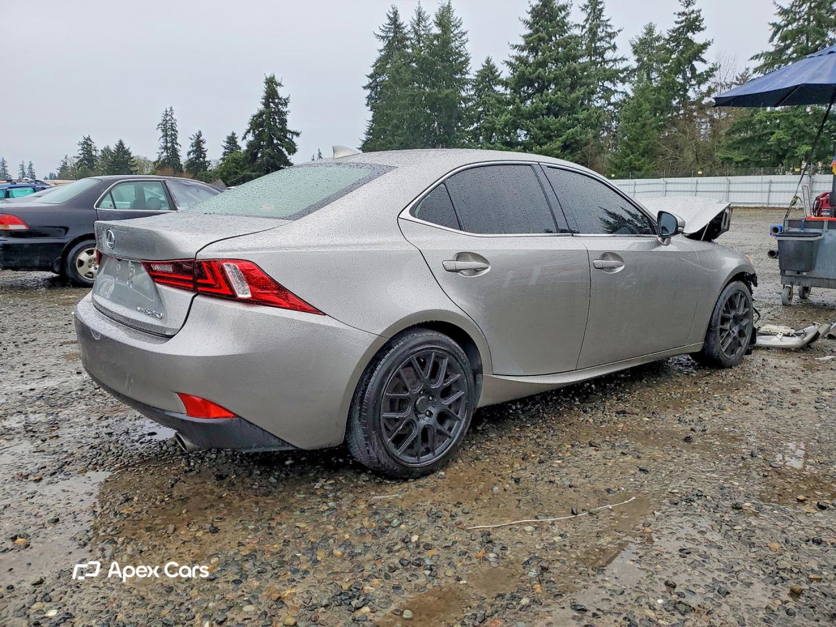 Lexus IS 2015
